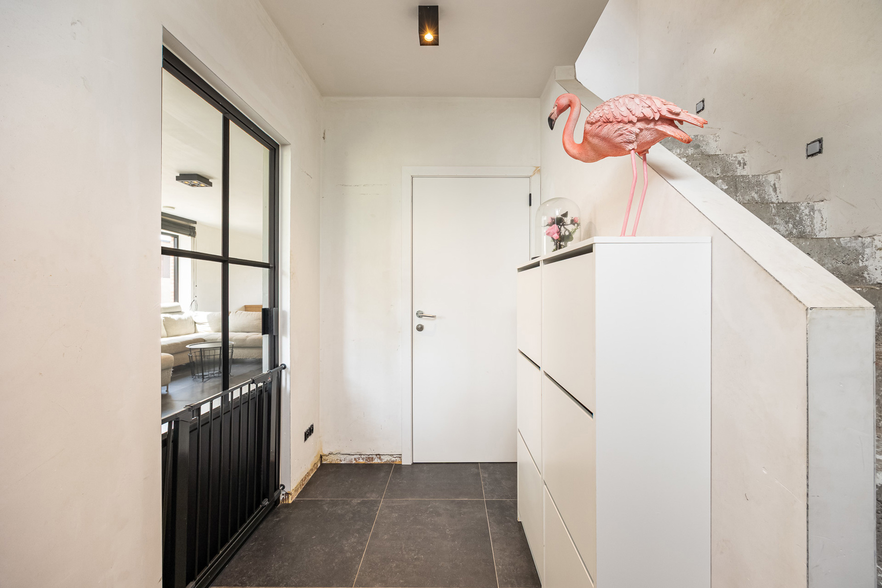 RECENTE VRIJSTAANDE WONING MET 3 SLPK OP RUSTIGE LOCATIE - foto 3