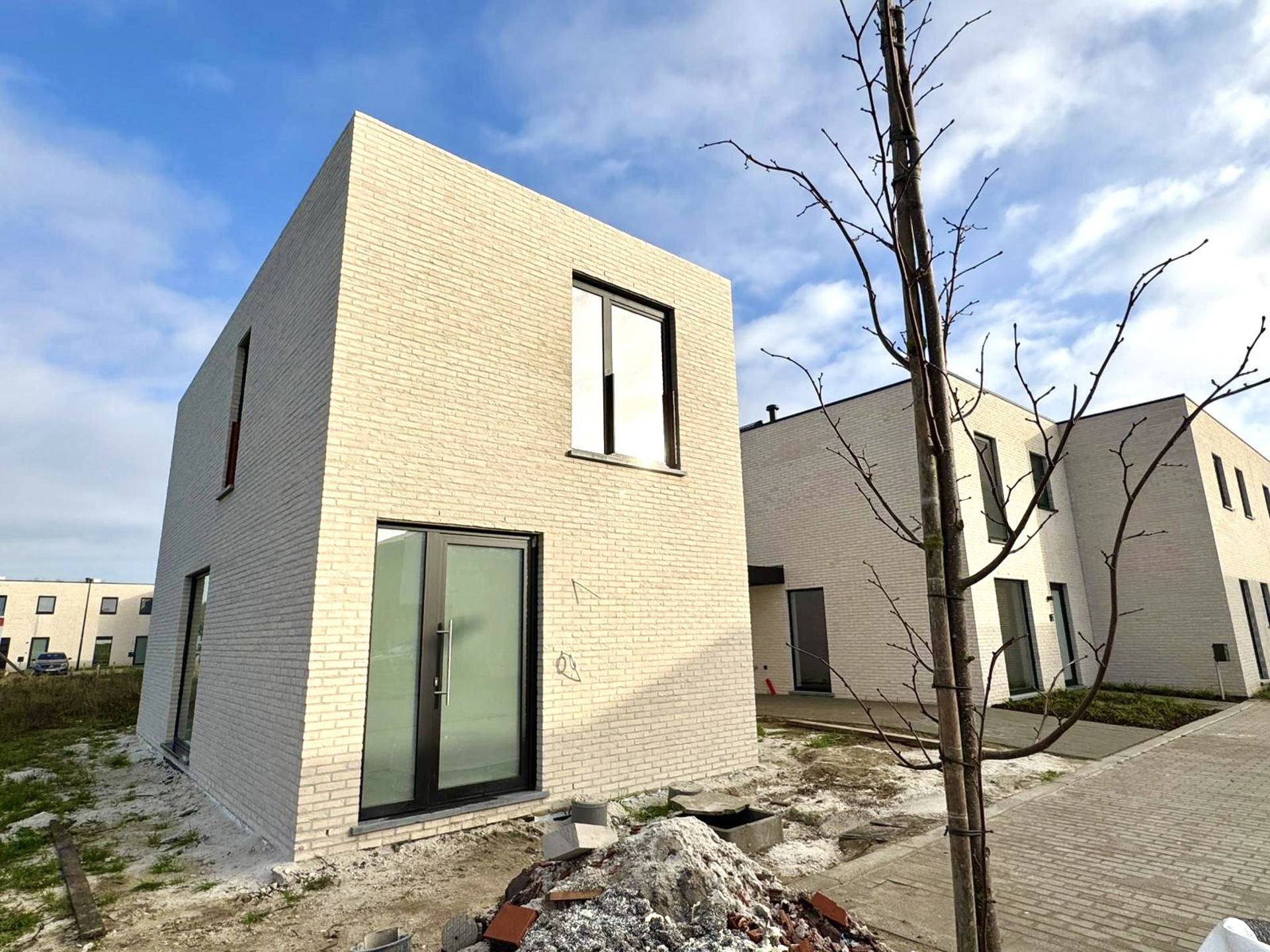 Energiezuinige nieuwbouw met 3 slk, carport en tuin.  - foto 4