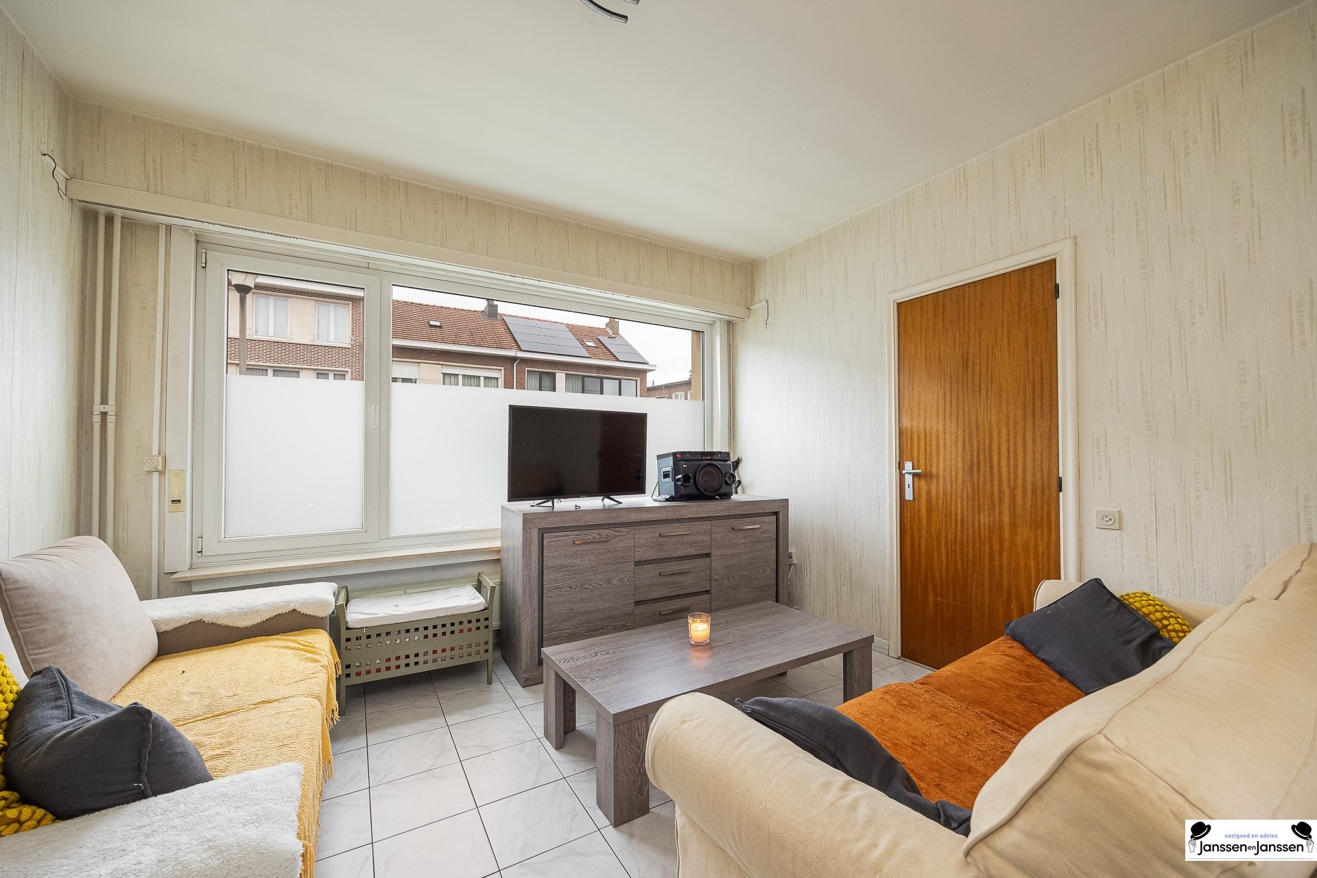 Living in the heart of Hoboken, close to Fort 8 - photo 4