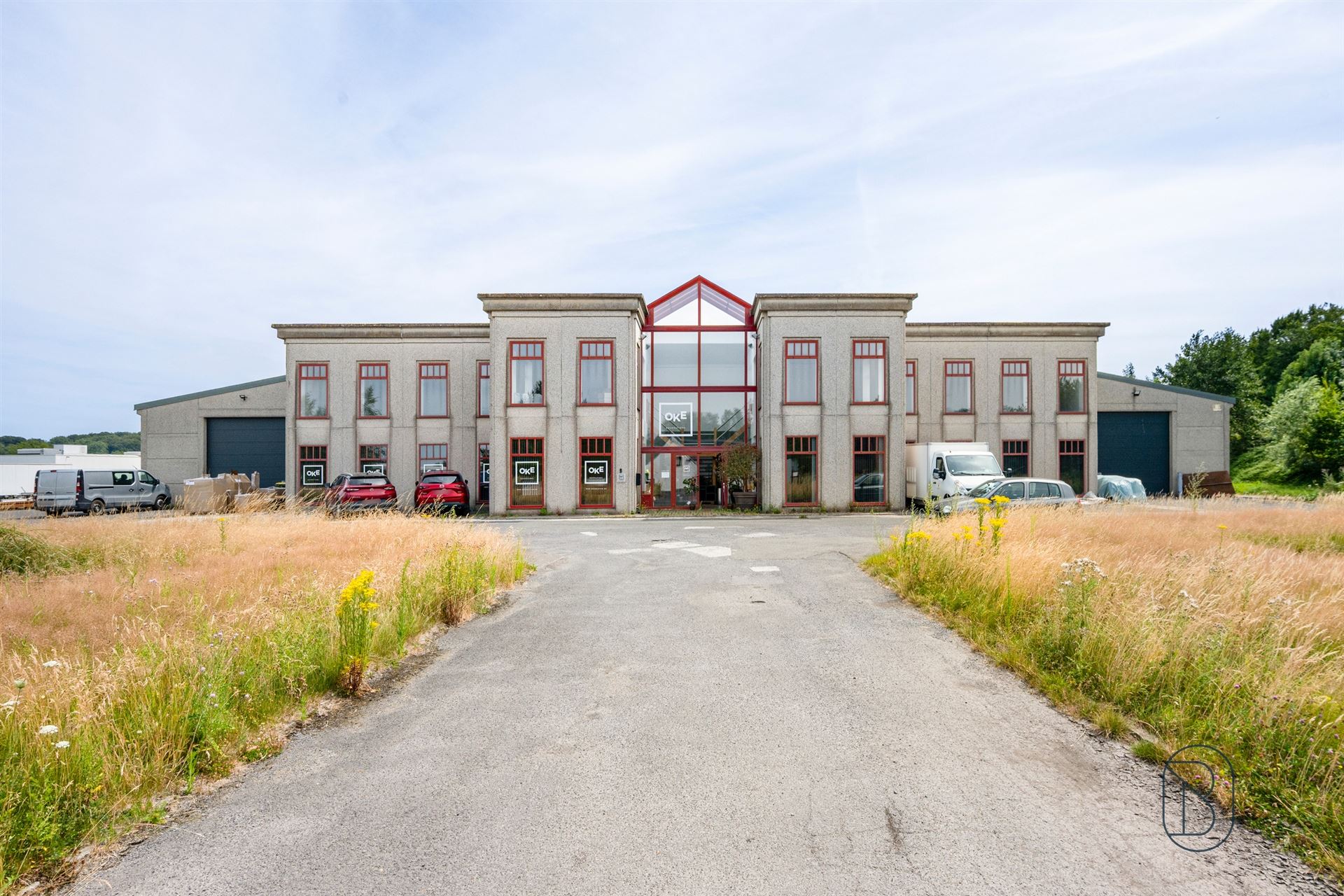Veelzijdig industriegebouw op toplocatie in Ronse. - foto 4