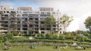 Sint-Lambrechts-Woluwe – Dit 2-slaapkamerappartement biedt een harmonieuze combinatie van ruimte, licht en woonkwaliteit.
De leefruimte met open keuken vormt het hart van de woning. Dankzij de grote raampartijen geniet deze ruimte van veel natuurlijke lichtinval en sluit ze aan op een privatieve buitenruimte. De twee slaapkamers bieden voldoende flexibiliteit voor een koppel, een gezin of de inrichting van een afzonderlijke thuiswerkplek.
Sylveza onderscheidt zich door zijn ligging in het binnengebied, midden in een groene omgeving. In combinatie met de gunstige oriëntatie zorgt dit voor meer rust en groen dan doorgaans wordt geassocieerd met stedelijk wonen.
Hedendaagse afwerkingen en performante voorzieningen maken het geheel compleet en zorgen voor een woning die aansluit bij de verwachtingen van vandaag.
Een evenwichtig en lichtrijk 2-slaapkamerappartement in een gegeerde residentiële omgeving in Sint-Lambrechts-Woluwe. Verkocht met registratierechten op de grond en btw op de constructie.
Oppervlaktes en beelden zijn indicatief. Contacteer ons voor meer informatie.

