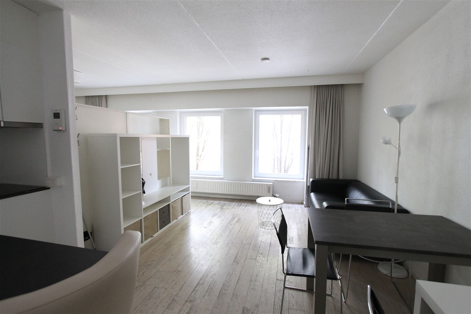 Te huur: studio met aparte badkamer in hartje Antwerpen - foto 2