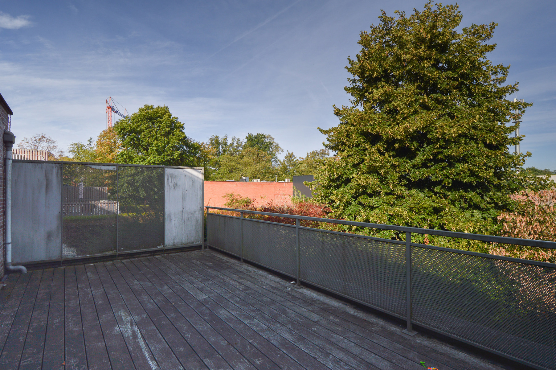 APPARTEMENT MET 2 SLAAPKAMERS, RUIM TERRAS EN BERGING - foto 5