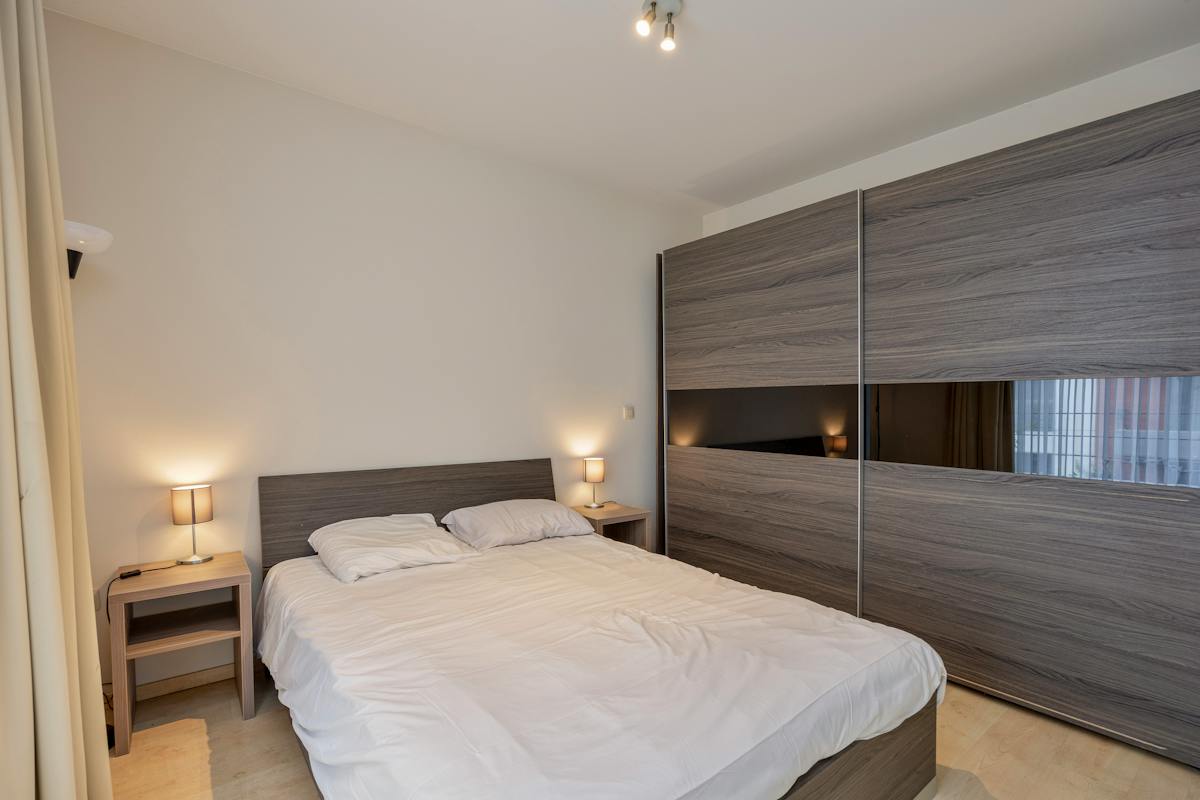 Brussel - Gemeubileerde studio (47m²) met slaaphoek + balkon - foto 4