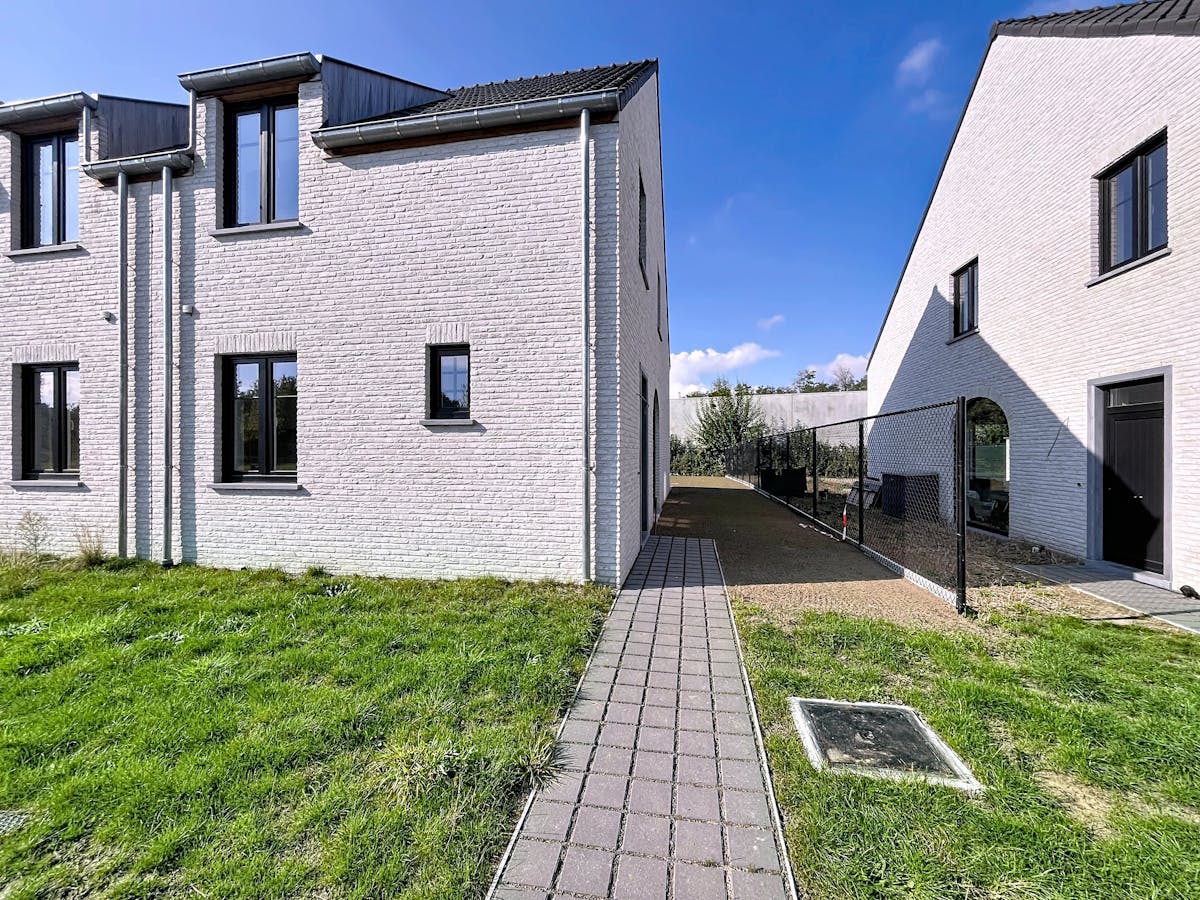 For rent: Quietly located new-build home in Maldegem - photo 1