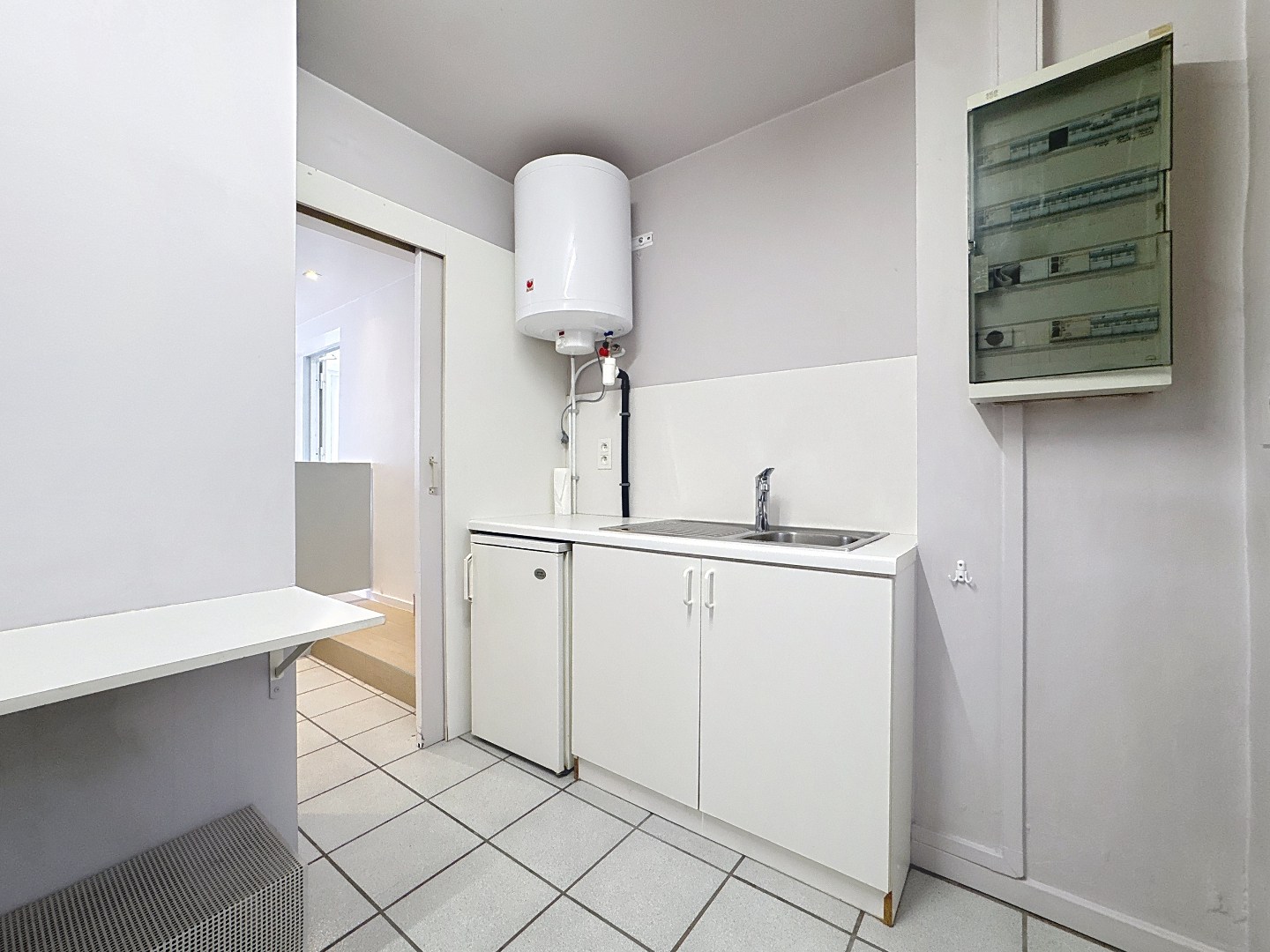 Te huur: commercieel pand (75m²) in Wolvertem – Recent gerenoveerd &amp; instapklaar. - foto 5