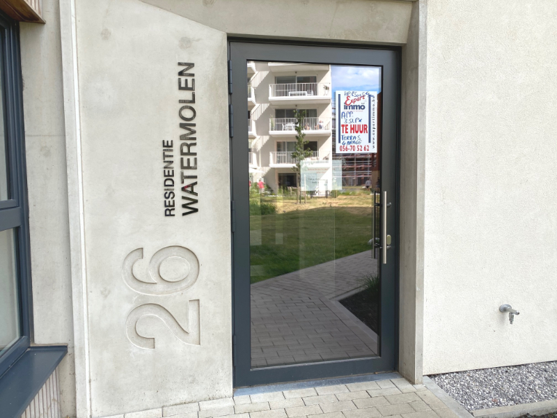 Recent - geschilderd - 3 slaapkamer appartement met zonnig ruim terras te Harelbeke via EXPERT-IMMO - photo 4