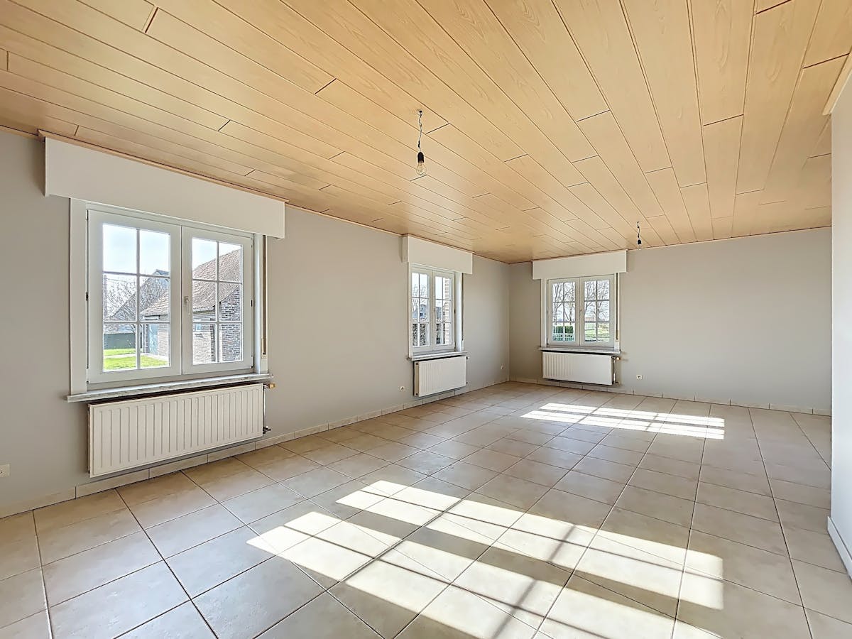 Ruime woning met 3 slaapkamers te huur in Knesselare - foto 2