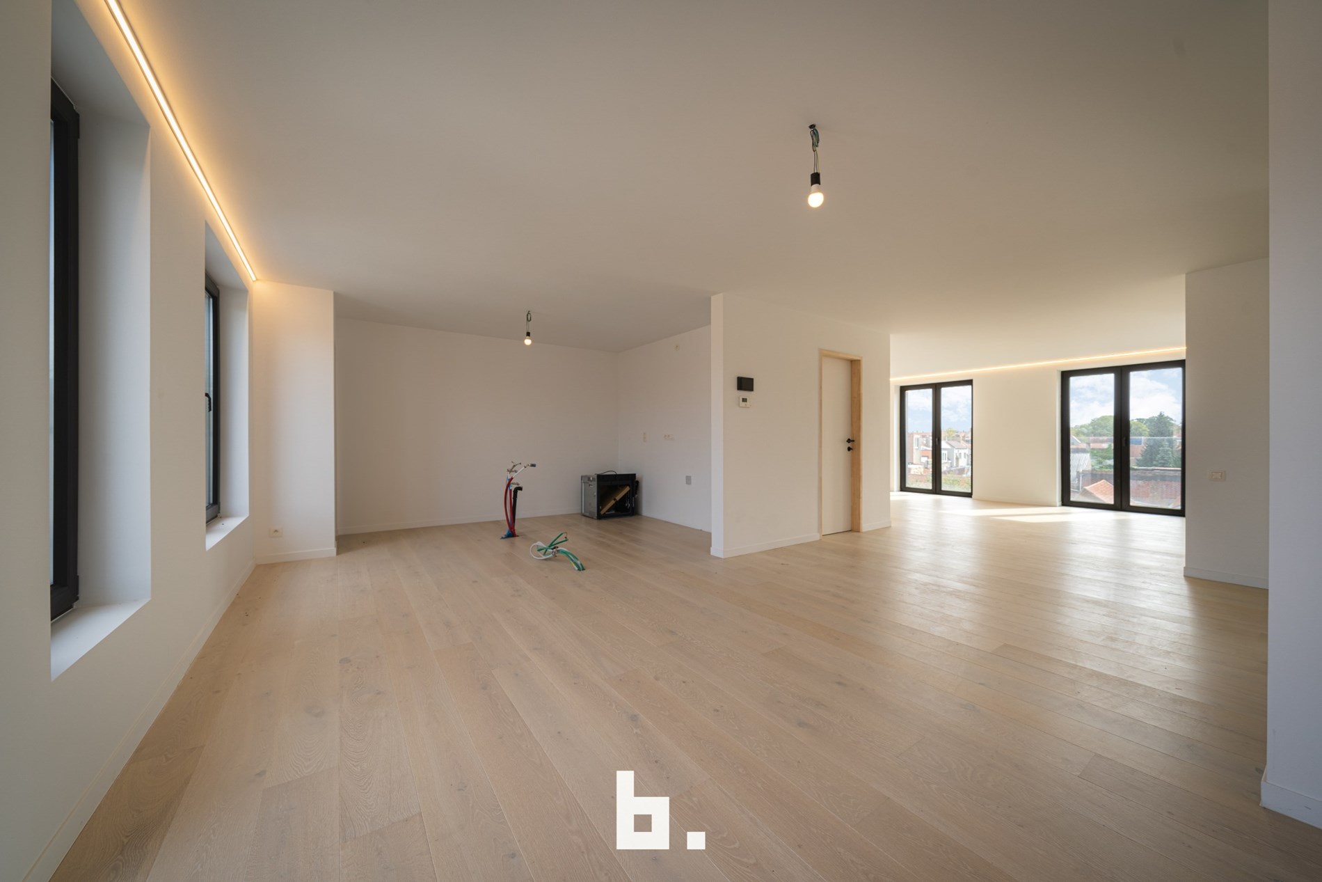 Apartment for sale in Bruges with 3 bedrooms - photo 1