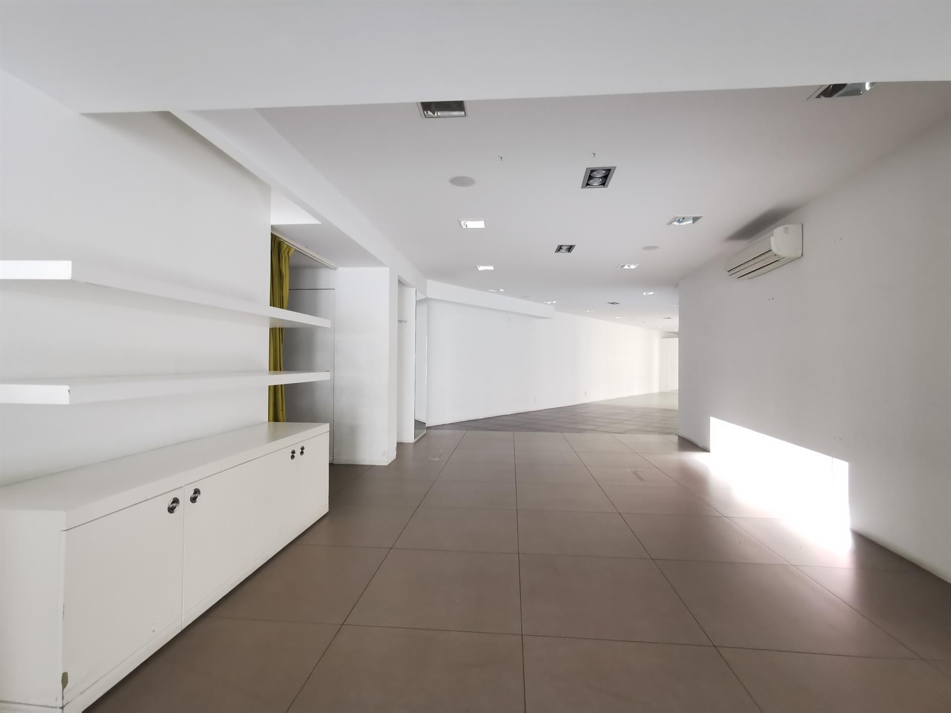 Commercieel te huur in Turnhout - foto 4