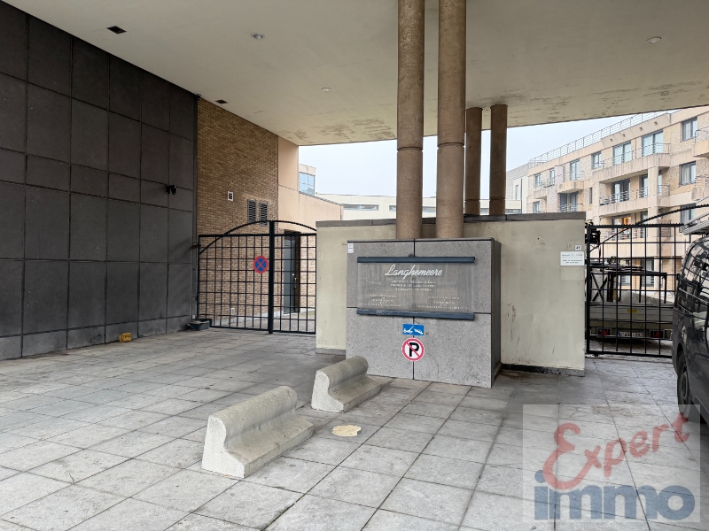 Uiterste goed gelegen één slaapkamer appartement met private ondergrondse parkeerplaats TE HUUR via EXPERT-IMMO - photo 2