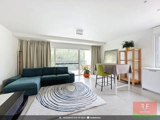 Welkom in Hillegem waar we op de eerste verdieping dit moderne appartement met zonnig terras terugvinden! <br />Door zijn ligging langsheen de N46 Aalst -Zottegem biedt dit appartement een vlotte verbinding richting naburige centrumsteden en de E40. <br />In de directe nabijheid vindt u tevens talloze opties op gebied van winkelen, horeca, scholen of ontspanningsmogelijkheden.<br /><br />Het appartement omvat een inkomhal, apart toilet, ruime woonkamer met open geïnstalleerde keuken, berging, 2 volwaardige slaapkamers en een badkamer.<br />Tot slot is er ook een zonnig terras aanwezig en een staanplaats voorzien!<br /><br /><strong>Beschikbaar:</strong> vanaf 01/11/2026<br /><strong>Lift aanwezig</strong><br /><br /><strong>Huurprijs:</strong> 850 euro / maand<br /><strong>​EPC-score</strong>: 67 kWh/(m² jaar) – Label A<br /><strong>Verwarming:</strong> aardgas<br /><br /><strong>Wenst u graag een bezoek in te plannen of meer info?</strong><br /><strong>ENKEL</strong> via immo.vastgoed-ff.be (graag met toevoeging motivatie of loonbewijzen)<br /><br /> 