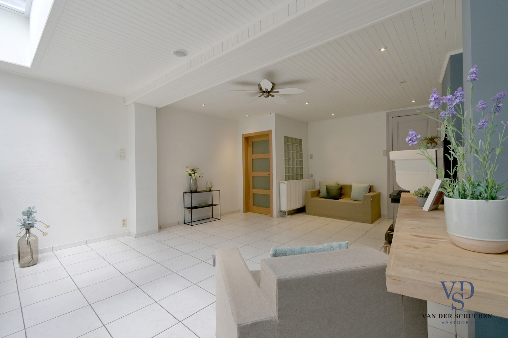 Ruime 3 slpk-woning met garage en tuin. - foto 4