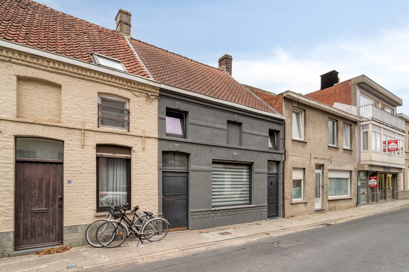Gezellige rijwoning met 3 slaapkamers TE KOOP in Waregem! - foto 1