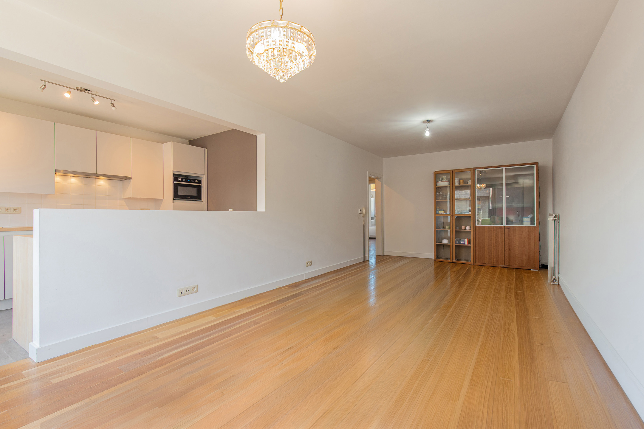 Modern appartement met garage op een rustige locatie - foto 2