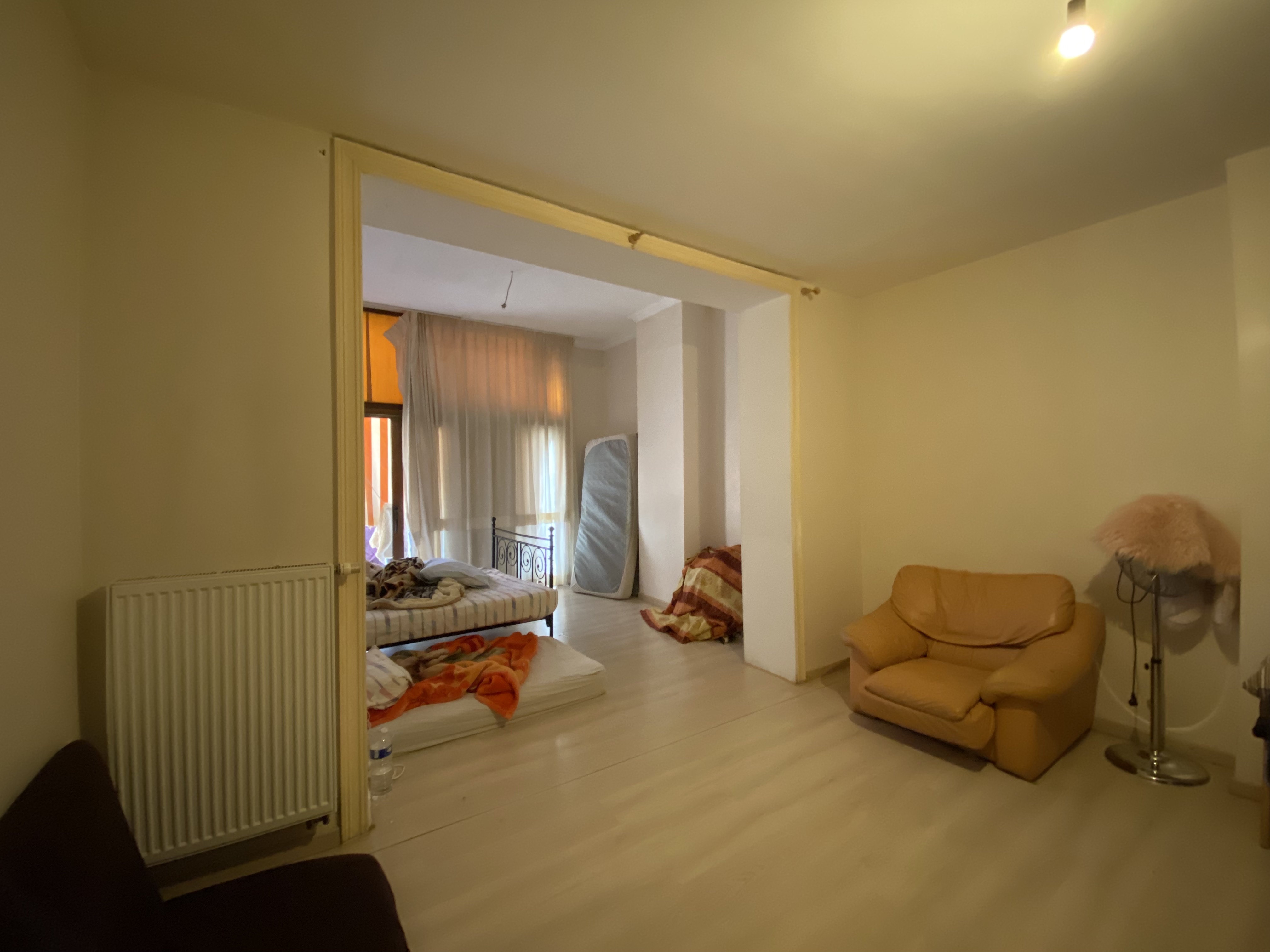 OPBRENGSTEIGENDOM MET HANDELSRUIMTE EN APPARTEMENTEN - foto 4