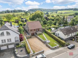 Prachtig gerenoveerde woning/landhuis (van 2011 t.e.m. 2025) gelegen op een ruim perceel van maar liefst circa 6000m2 (tuin perceel 2327m²+...