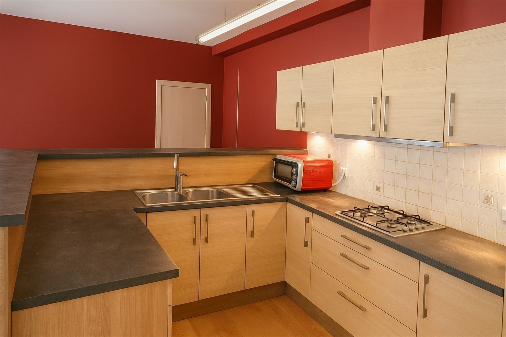 Modern gelijkvloersappartement + tuin &amp; garage op toplocatie - foto 5