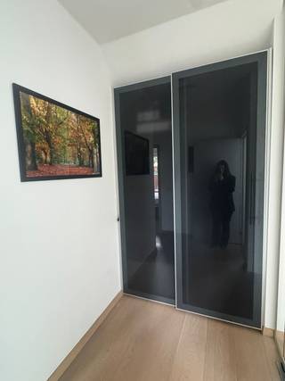 Dit ruim dakappartement is rustig gelegen nabij het centrum van Kapellen!! Op wandelafstand van de winkels, openbaar vervoer, verschillende...