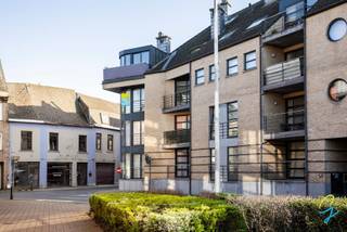 Instapklaar en lichtrijk appartement met 2 slaapkamers vlak bij het centrum van NinoveOp een uitstekende locatie, vlak bij het centrum van Ninove,...