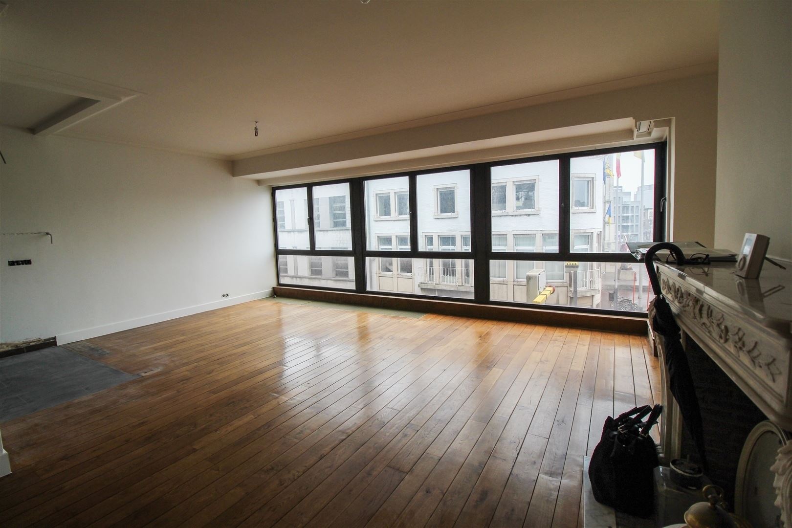 Ruim appartement met uitzicht over de Grote Markt - foto 4