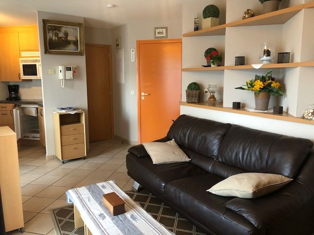 APPARTEMENT MET 2 SLAAPKAMERS OP 200 M VAN DE ZEEDIJK - foto 1