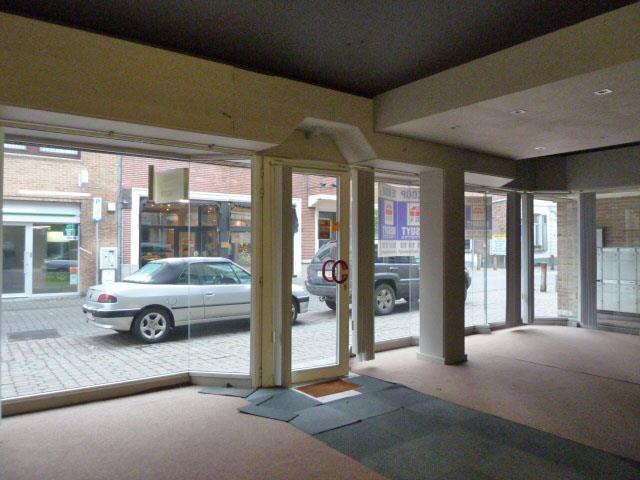 Handelsruimte te huur in het centrum van Waregem - foto 3