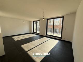 <p><span>Étage 2</span></p><p><span>Hall d'entrée</span></p><p><span>Cuisine</span></p><p><span>woonkamer</span></p><p><span>Terrasse</span></p><p><span>Chambre à coucher</span></p><p><span>Chambre à coucher</span></p><p><span>Salle de bains</span></p><p><span>WC</span></p><p><span> </span></p>