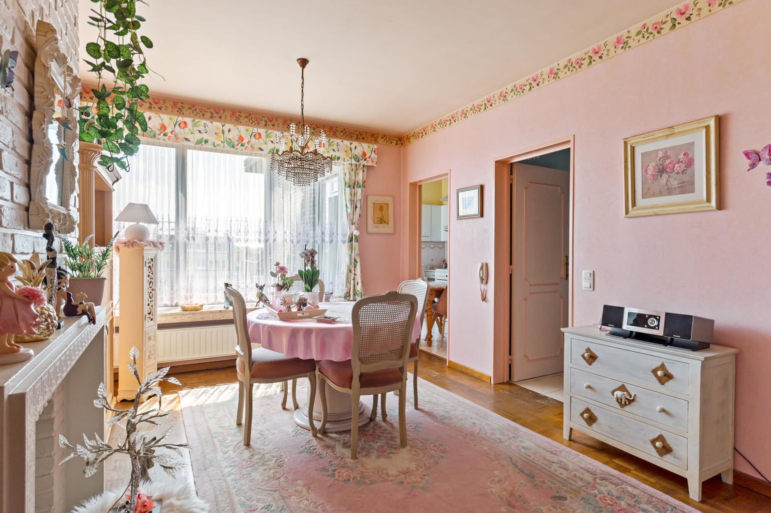 Appartement te koop in Merksem met 2 slaapkamers - foto 2