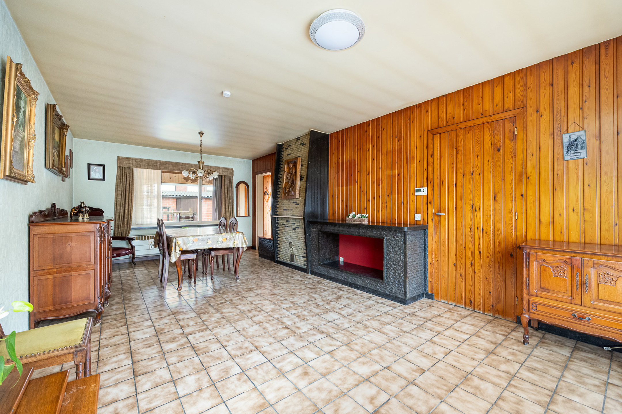 Halfopen woning op 269 m² met 3 slpk, garage en bijgebouw - foto 2