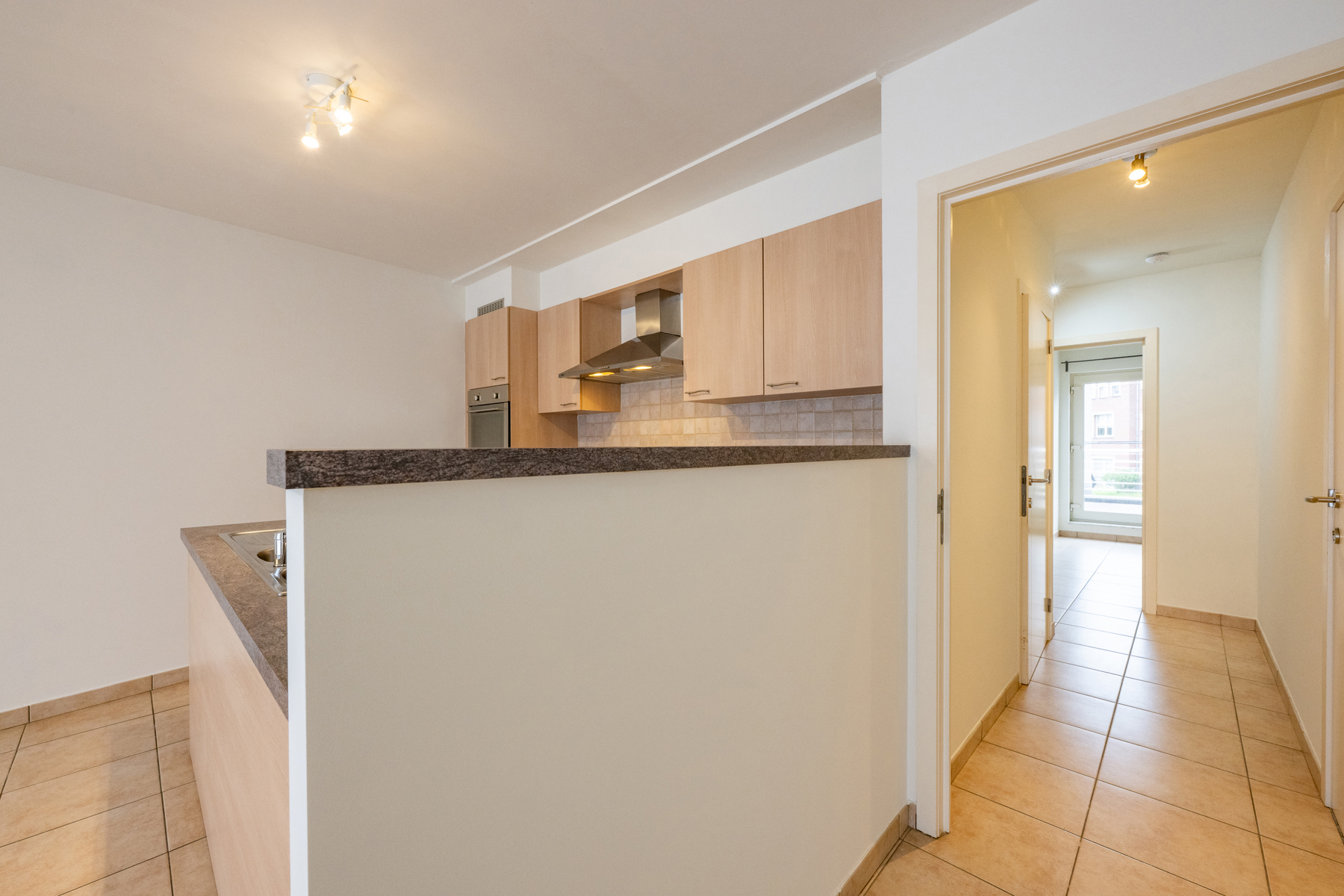 INSTAPKLAAR APPARTEMENT MET RUIM TERRAS (18m²) - foto 5