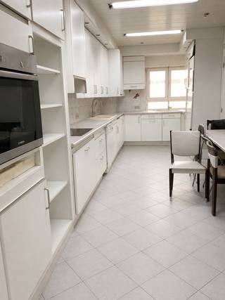 <p><em><strong>Spacious home with lots of potential – in need of renovation</strong></em></p>
<p><span>For sale: a spacious home spread over 3 floors.</span></p>
<p><span>The property features a cosy living room, courtyard, 7 bedrooms and 3 bathrooms.</span></p>
<p><span>The house is in need of renovation and, thanks to its many rooms and generous space, offers plenty of possibilities.</span></p>
<p><span>Located in a quiet and pleasant area, within easy reach of shops and other amenities. Ideal for anyone looking for plenty of space and the opportunity to renovate and personalise the property entirely to their own taste.</span></p>