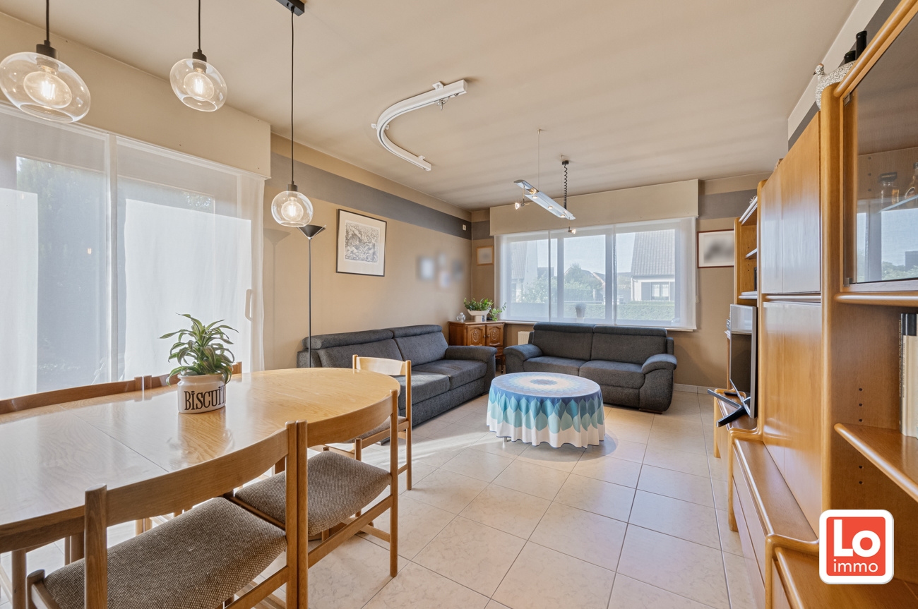 Ruime degelijke alleenstaande woning met afzonderlijke garage en carport op een makkelijk bereikbare locatie in Lokeren! - foto 5