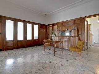 Te huur: ruime open bebouwing in het centrum van Zaventem, op een steenworp van scholen, openbaar vervoer en het park.Deze woning uit 1960 biedt een...