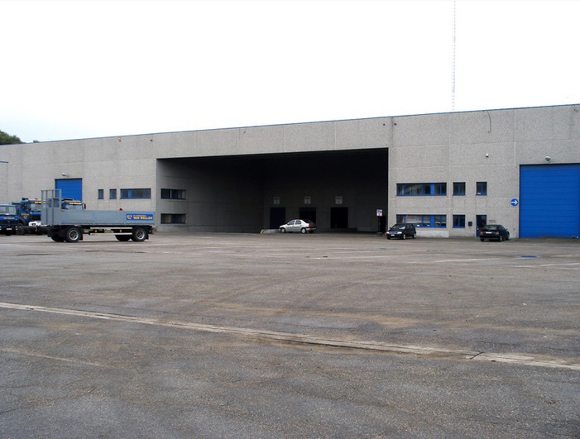 Commercial for rent in Kapellen - photo 5