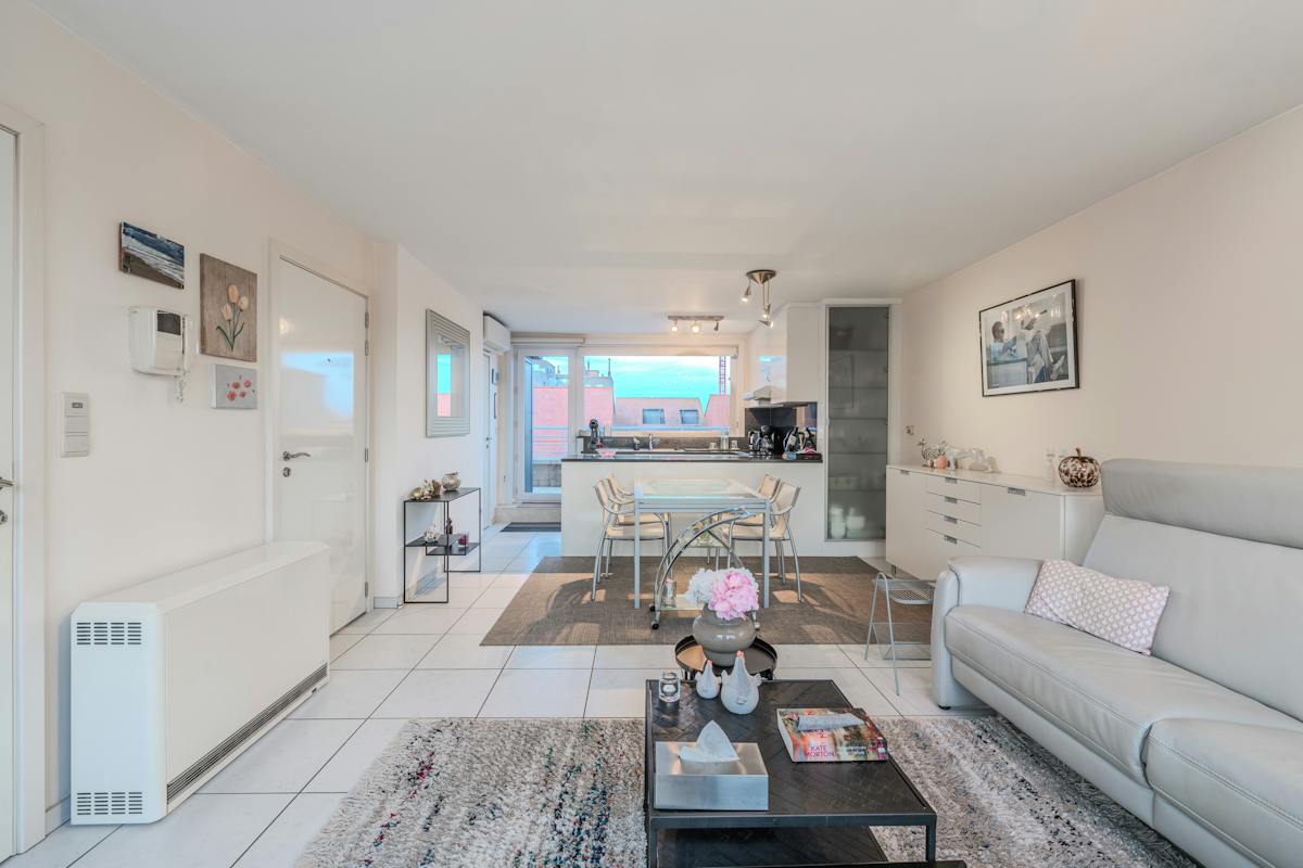 Prachtig appartement met ruime terrassen en zijdelings zeezicht! - foto 4