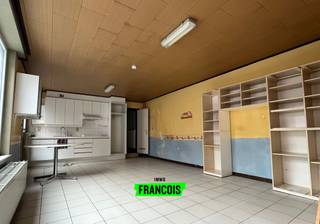 Commercial à vendre à Oostkamp