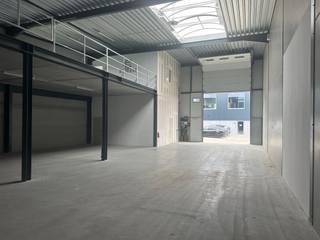 Commercial for rent in Lede