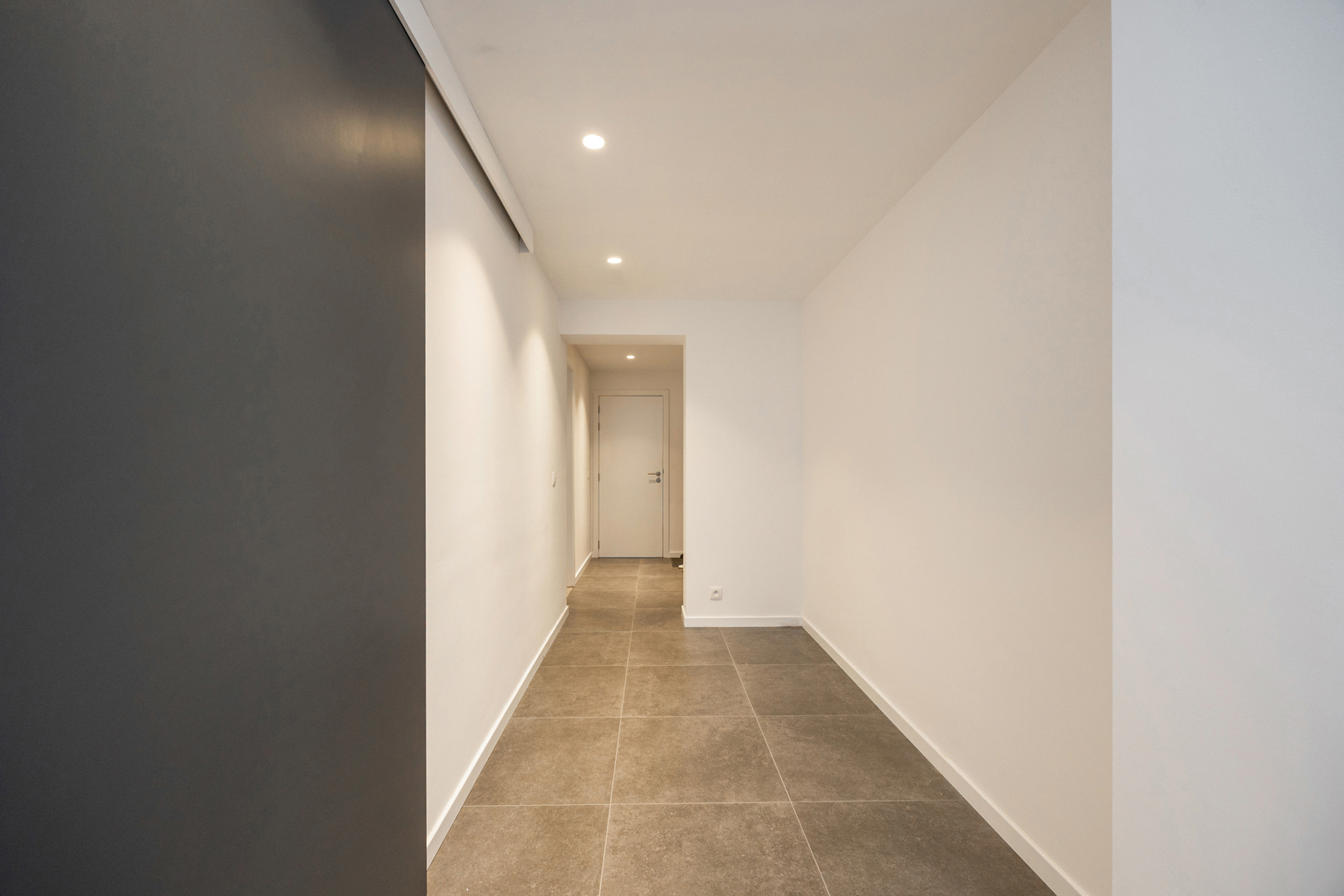 Studio-appartement nabij centrum van Brasschaat! - foto 2