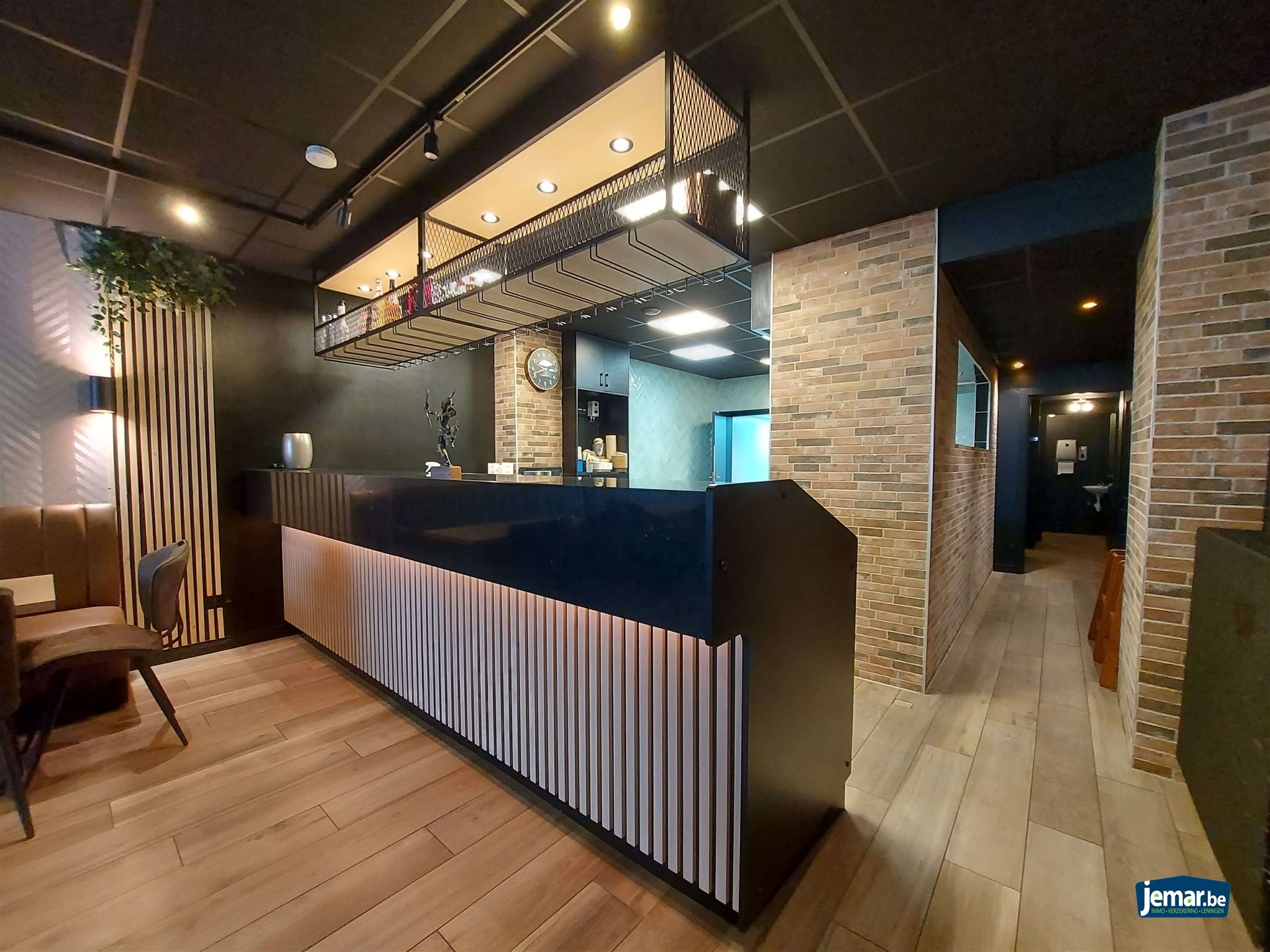 Handelspand met woonst en achteringang op de Pauwengraaf  - foto 2