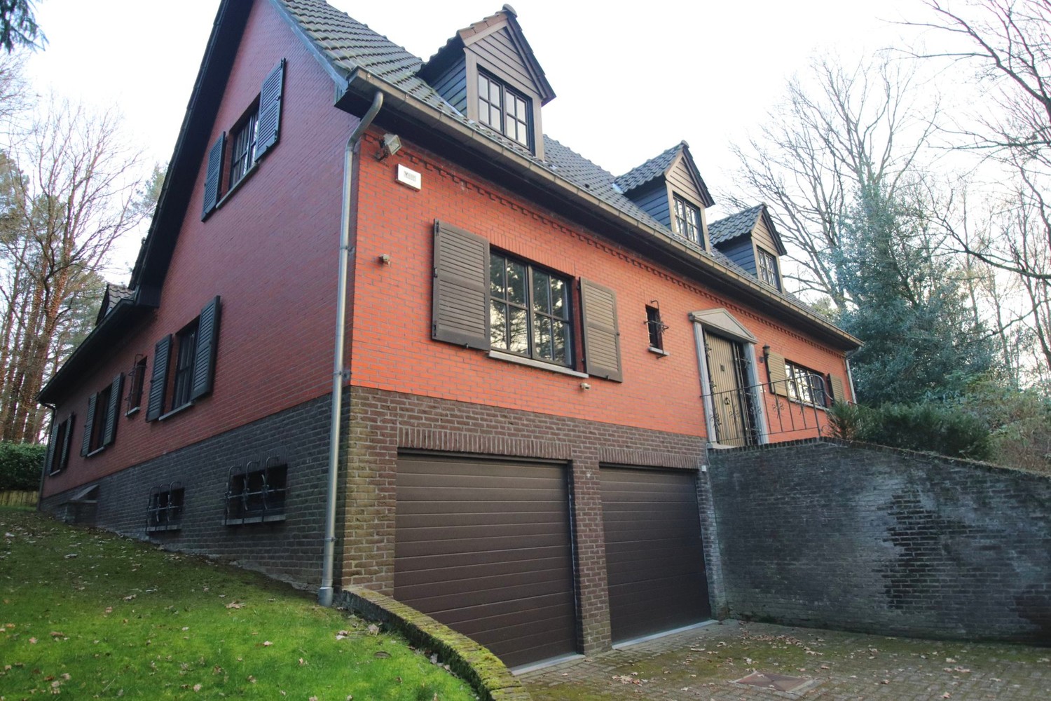 Ruime, karaktervolle villa op een knap perceel en met een topligging! - photo 3