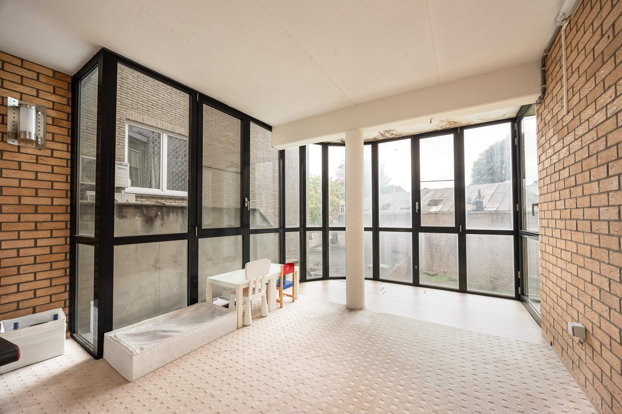 Luxueus hoekappartement met 4 slpk te Antwerpen centrum - foto 4
