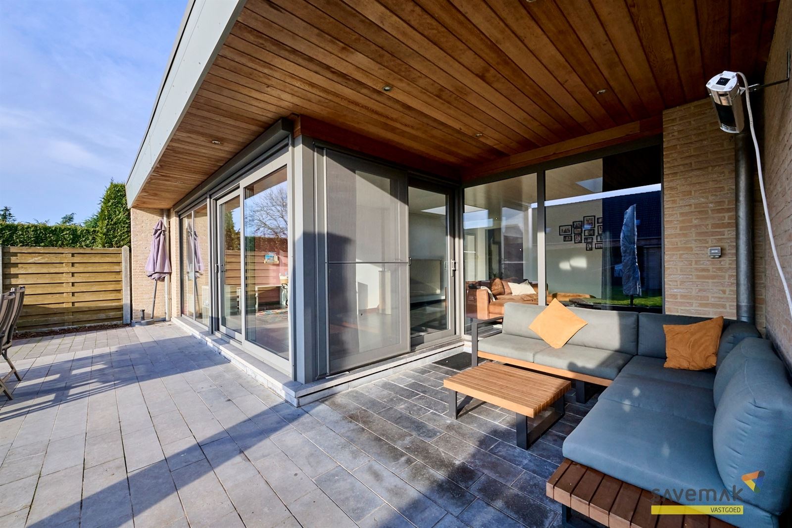 Prachtig gerenoveerde woning met 4 sk + bureelruimte en homegym - foto 4