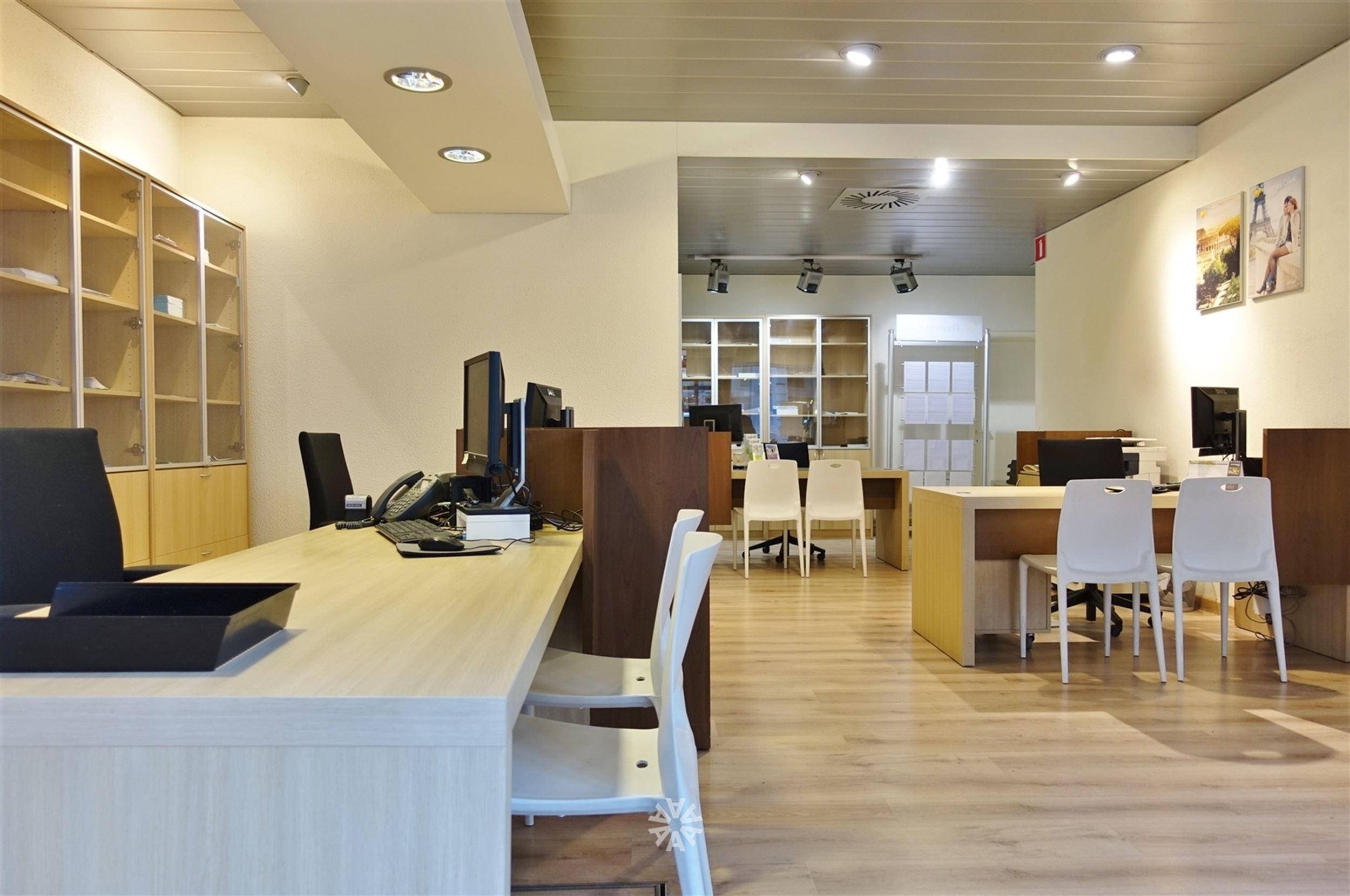 Commercial for rent in Ghent - photo 3