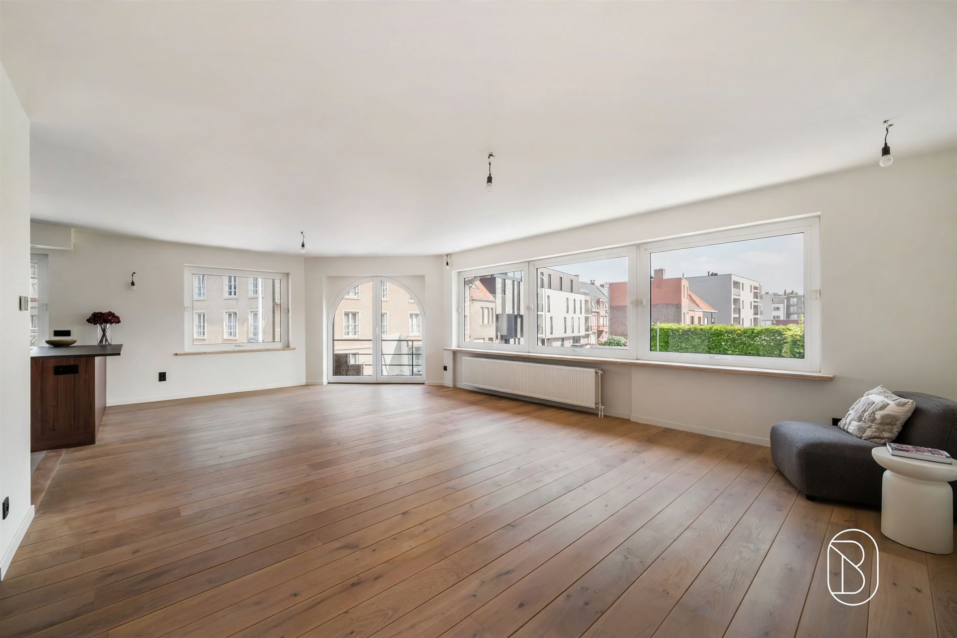 Stijlvol gerenoveerd appartement in het centrum! - foto 4