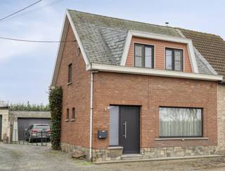 Are you looking for a spacious home with a lot of potential, near Mechelen?Then maybe this home is something for you!This house, with EPC label D,...