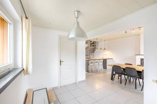 Deze instapklare woning is rustig gelegen in Hofstade en wordt omringd door groen, wat zorgt voor een aangename en rustige woonomgeving.Bij het...