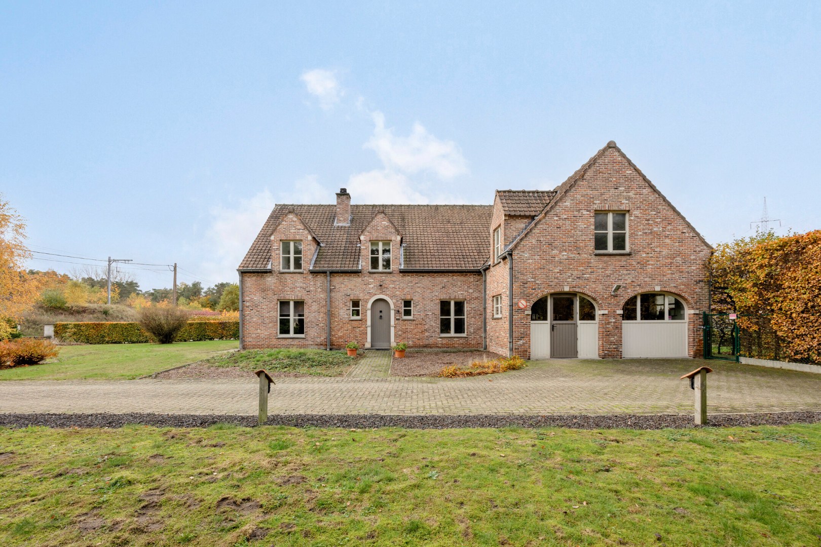 House for sale in Mol with 4 bedrooms - photo 2