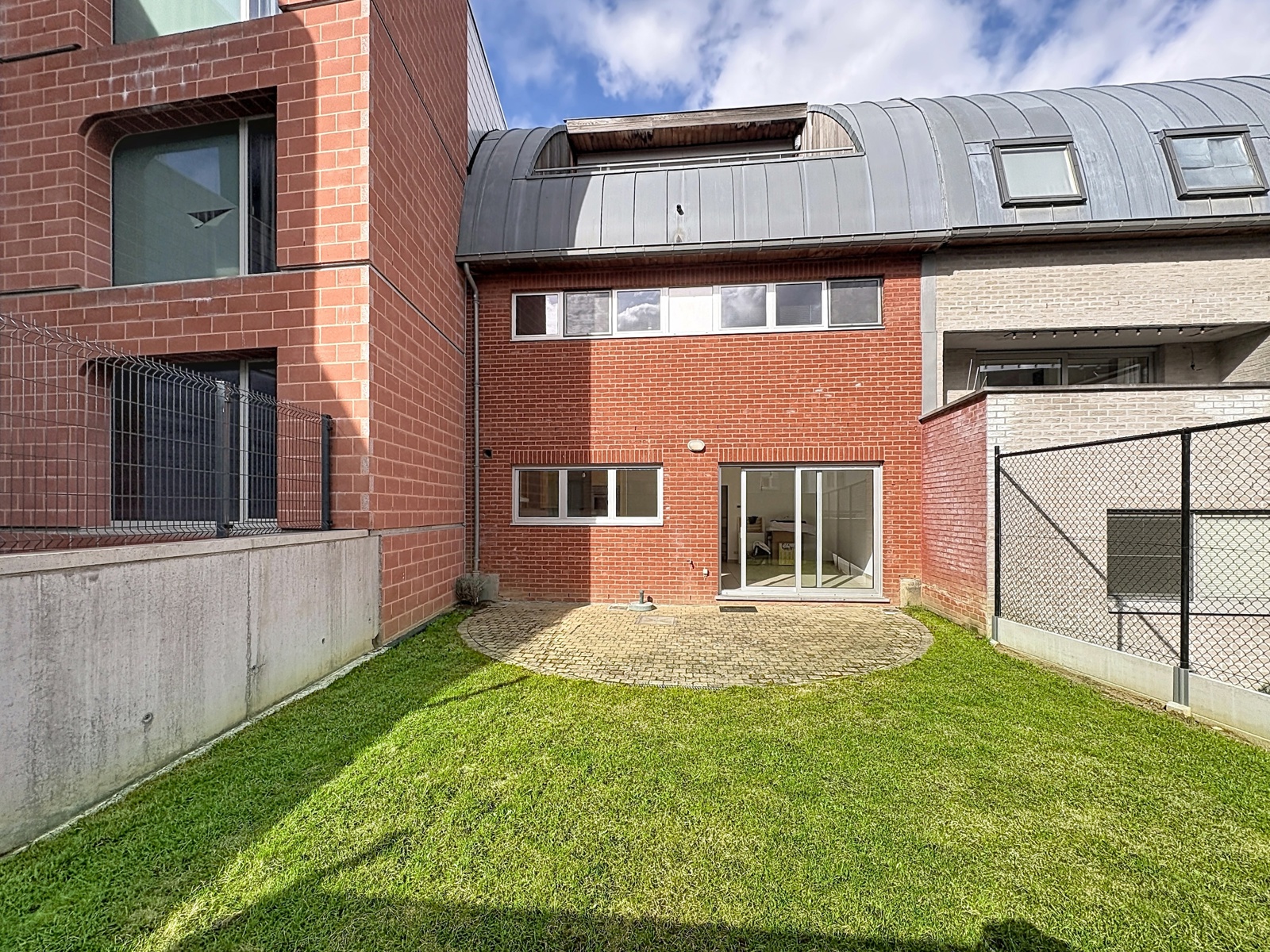 Appartement met 2 slaapkamers en tuin op 1e verdieping - foto 5