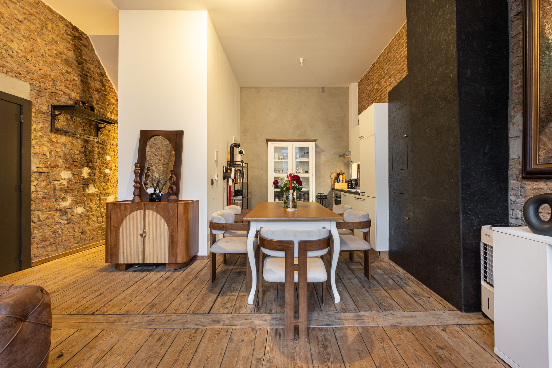 Appartement met 2 slaapkamers,2 terrassen en kelderruimte. - foto 4